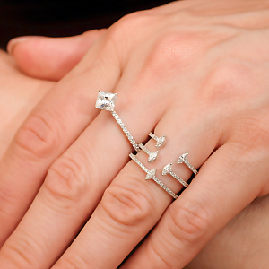 HS0823R-00 Кольцо (Au 585)